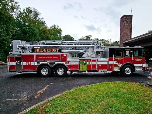 Pierce Enforcer Aerial exterior view, photo 3 of 40