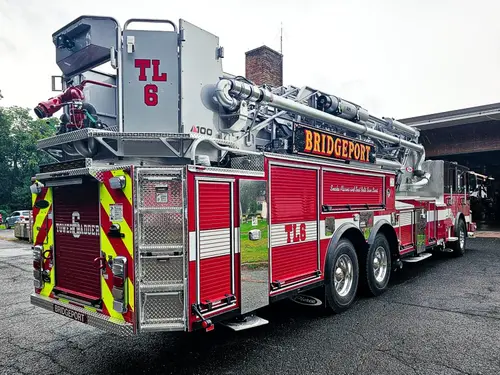 Pierce Enforcer Aerial exterior view, photo 4 of 40