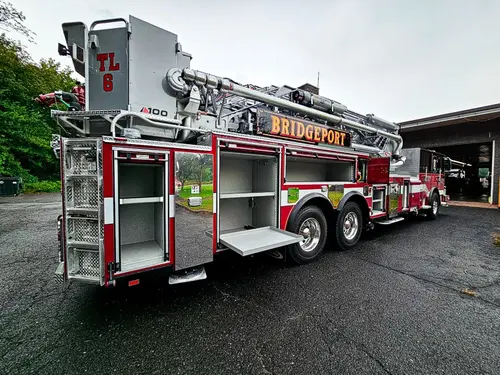 Pierce Enforcer Aerial exterior view, photo 9 of 40