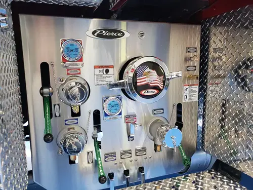 Pierce Velocity Pumper exterior view, photo 12 of 34