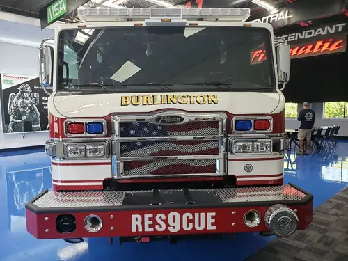Pierce Velocity Pumper exterior view, photo 3 of 34