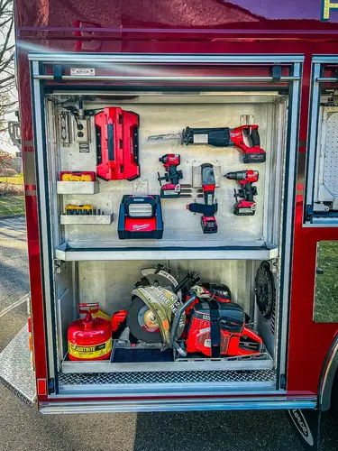 Pierce Enforcer Pumper exterior view, photo 17 of 37