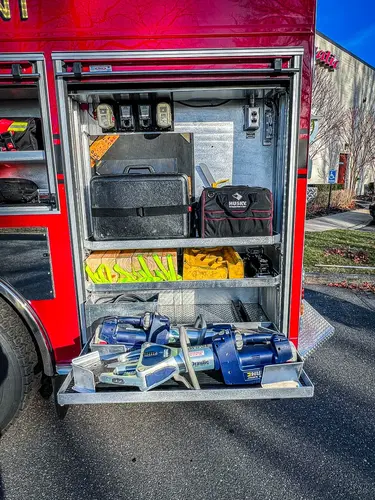 Pierce Enforcer Pumper exterior view, photo 22 of 37