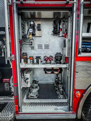 Pierce Enforcer Pumper exterior view, photo 31 of 56