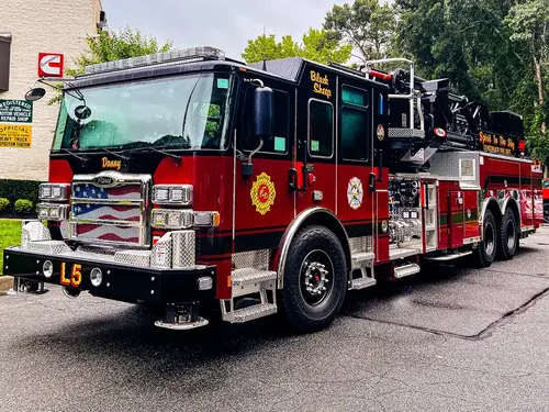 Pierce Enforcer Aerial exterior view