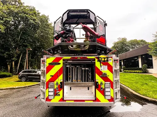 Pierce Enforcer Aerial exterior view, photo 43 of 46