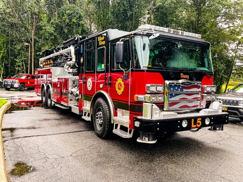 Pierce Enforcer Aerial exterior view, photo 5 of 46
