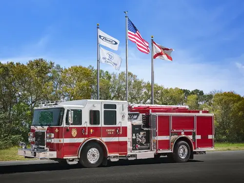 Pierce Saber Pumper exterior view