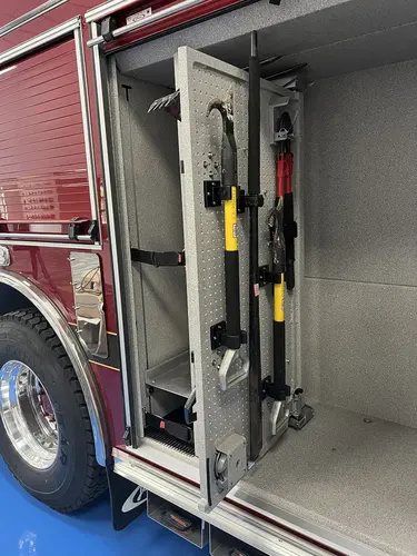 Pierce Enforcer Pumper exterior view, photo 21 of 39