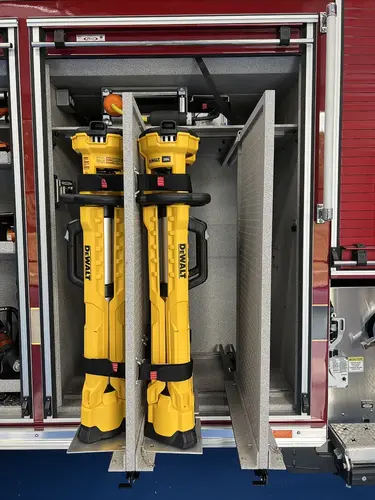 Pierce Enforcer Pumper exterior view, photo 26 of 39
