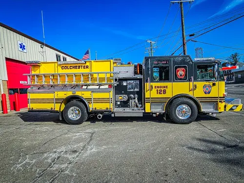 Pierce Enforcer Pumper exterior view, photo 11 of 32