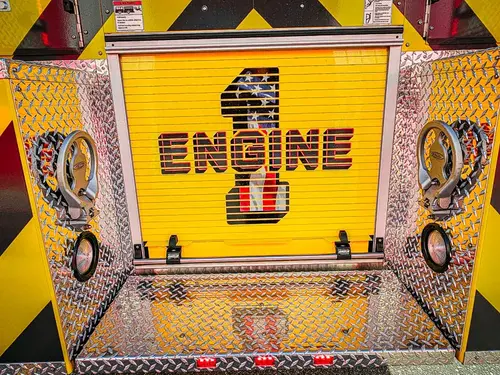 Pierce Enforcer Pumper exterior view, photo 26 of 32