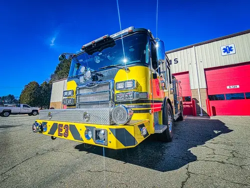 Pierce Enforcer Pumper exterior view, photo 15 of 65