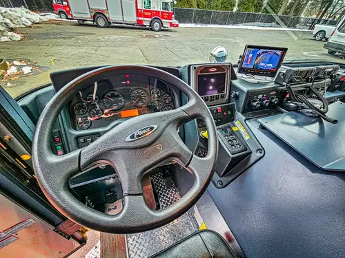 Pierce Enforcer Pumper exterior view, photo 33 of 46