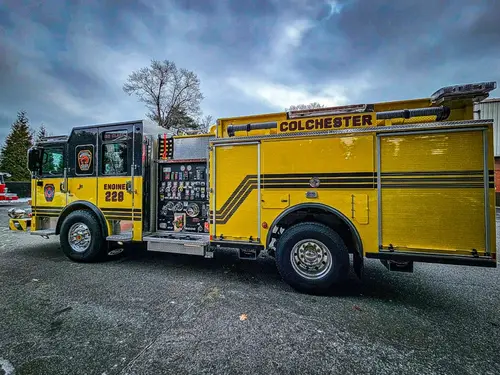 Pierce Enforcer Pumper exterior view, photo 5 of 46