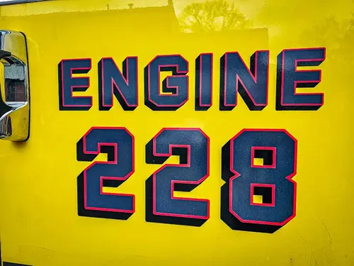 Pierce Enforcer Pumper exterior view, photo 8 of 46