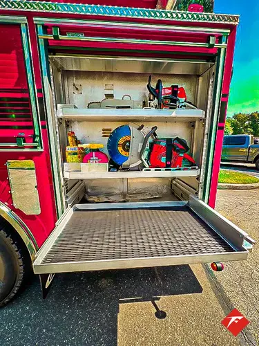 Pierce Enforcer Pumper exterior view, photo 23 of 46