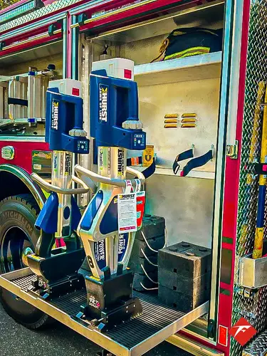 Pierce Enforcer Pumper exterior view, photo 33 of 46