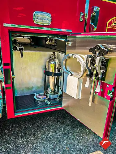 Pierce Enforcer Pumper exterior view, photo 38 of 46