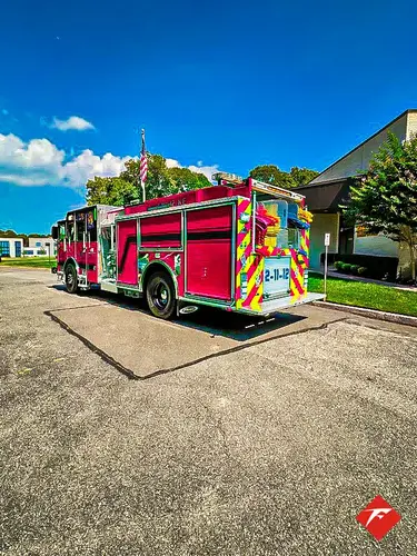 Pierce Enforcer Pumper exterior view, photo 5 of 46