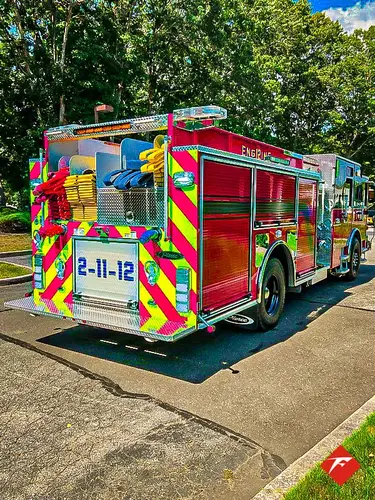 Pierce Enforcer Pumper exterior view, photo 7 of 46