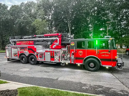 Pierce Enforcer Pumper exterior view, photo 15 of 49