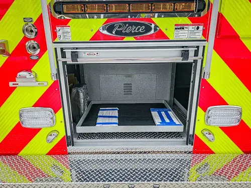 Pierce Enforcer Pumper exterior view, photo 17 of 62