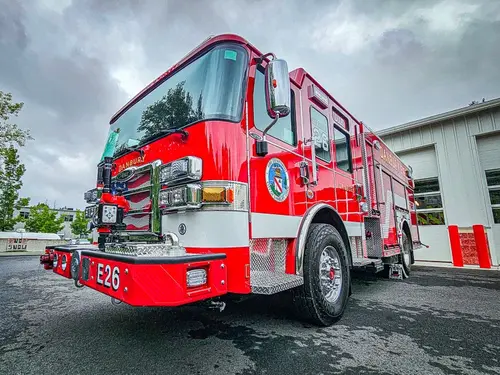Pierce Enforcer Pumper exterior view, photo 54 of 62
