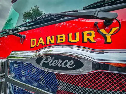 Pierce Enforcer Pumper exterior view, photo 62 of 62