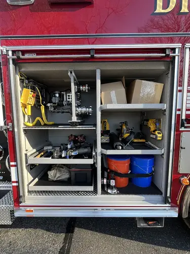 Pierce Enforcer Rescue Pumper exterior view, photo 31 of 31