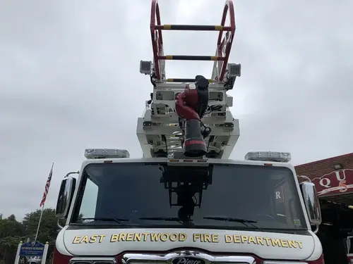 Pierce Impel Pumper exterior view, photo 12 of 30