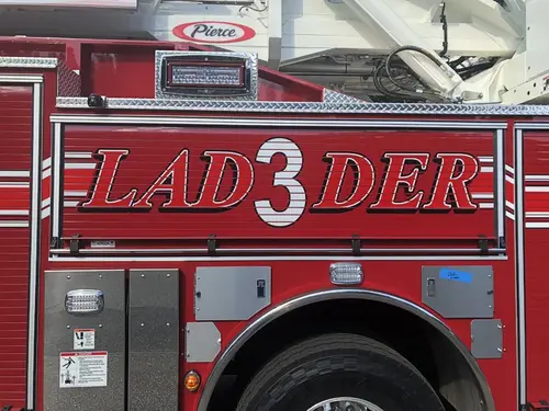 Pierce Impel Pumper exterior view, photo 17 of 30