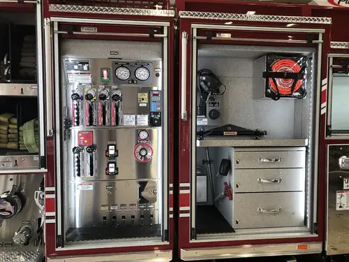 Pierce Impel Pumper exterior view, photo 26 of 30