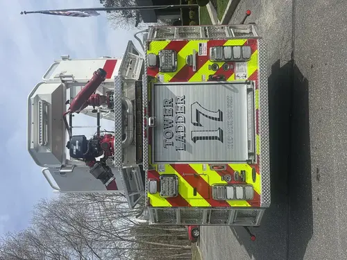 Pierce Enforcer Aerial exterior view, photo 4 of 29