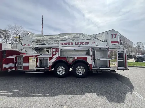 Pierce Enforcer Aerial exterior view, photo 6 of 29