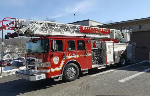 Pierce Enforcer Aerial exterior view, photo 2 of 3