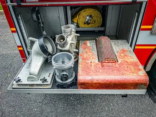 Pierce Enforcer Pumper exterior view, photo 7 of 29
