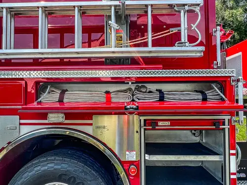 Pierce Enforcer Pumper exterior view, photo 11 of 31