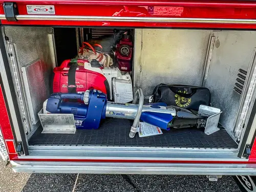 Pierce Enforcer Pumper exterior view, photo 12 of 31