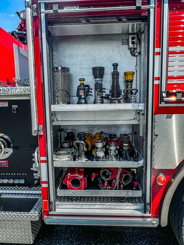 Pierce Enforcer Pumper exterior view, photo 18 of 31