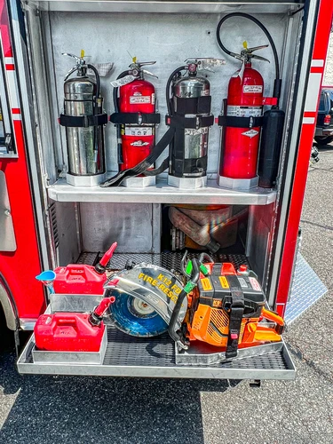 Pierce Enforcer Pumper exterior view, photo 22 of 31