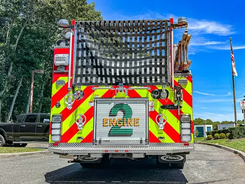 Pierce Enforcer Pumper exterior view, photo 7 of 31