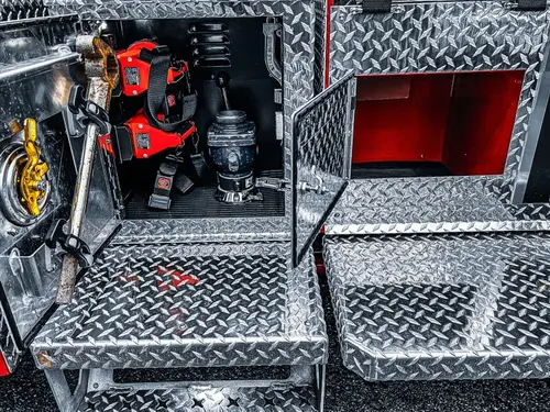Pierce Enforcer Pumper exterior view, photo 21 of 42