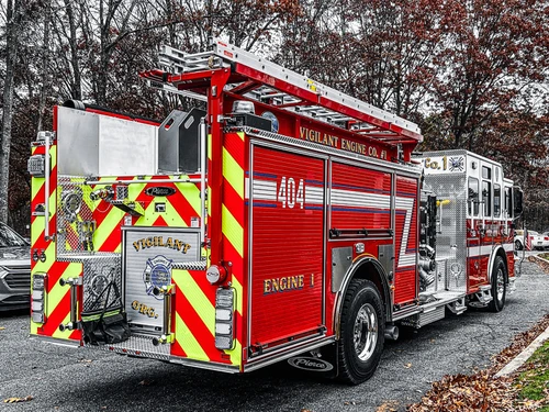 Pierce Enforcer Pumper exterior view, photo 7 of 42