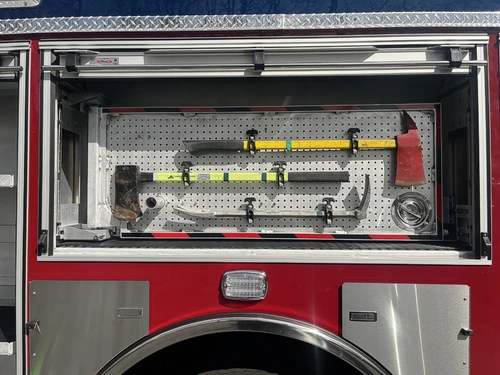 Pierce Enforcer Pumper exterior view, photo 11 of 28