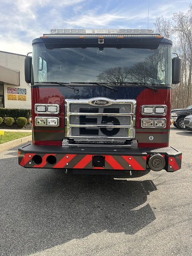 Pierce Enforcer Pumper exterior view, photo 8 of 28