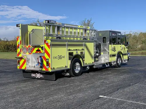 Pierce Velocity Pumper exterior view, photo 2 of 27