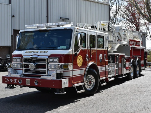 Pierce Velocity exterior view, photo 2 of 38
