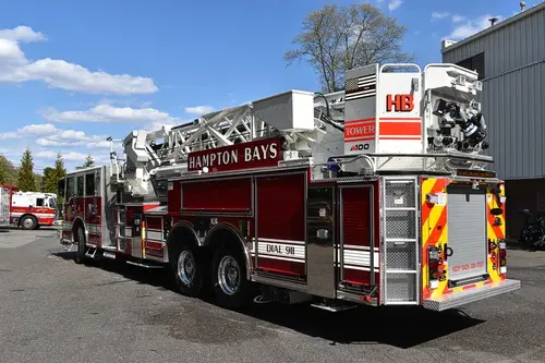 Pierce Velocity exterior view, photo 3 of 38