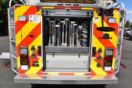 Pierce Velocity exterior view, photo 5 of 38
